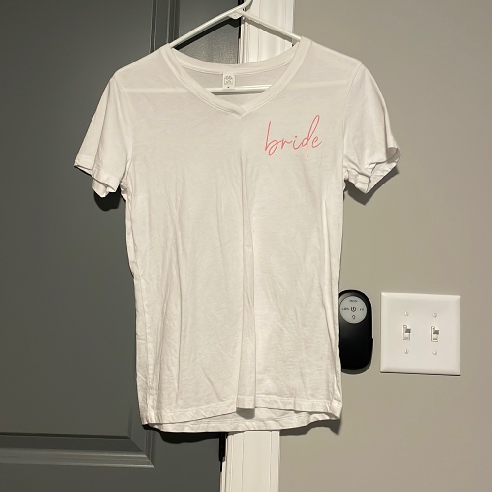 The Ring Box bride t shirt, size M